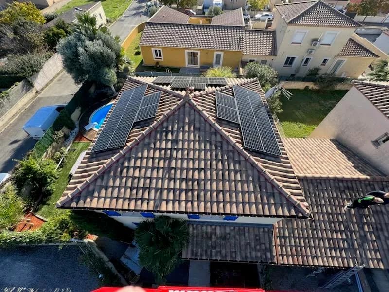 Exemple installation panneaux solaires
